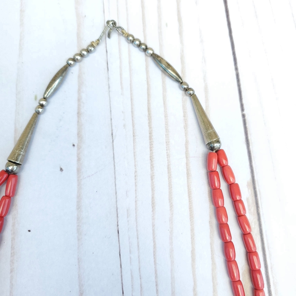 Beautiful Southwestern Red and Turquoise Vintage Necklace - Picture 12 of 13